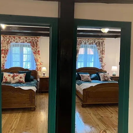 W Xix-wiecznym Spichlerzu Nad Jeziorem Z Dostepem Do Parku I Widokiem Na Dworek Modrzewiowy Z 1823 Roku شقة *