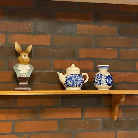 W Xix-wiecznym Spichlerzu Nad Jeziorem Z Dostepem Do Parku I Widokiem Na Dworek Modrzewiowy Z 1823 Roku Szteklin