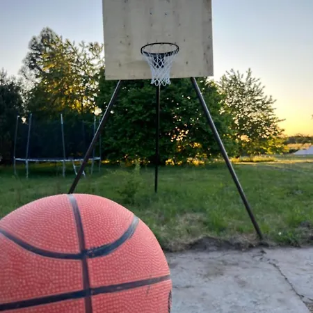 W Xix-wiecznym Spichlerzu Nad Jeziorem Z Dostepem Do Parku I Widokiem Na Dworek Modrzewiowy Z 1823 Roku شقة