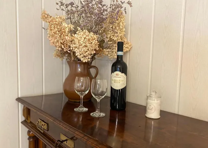 W Xix-wiecznym Spichlerzu Nad Jeziorem Z Dostepem Do Parku I Widokiem Na Dworek Modrzewiowy Z 1823 Roku Daire